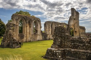 Glastonbury-Abbey